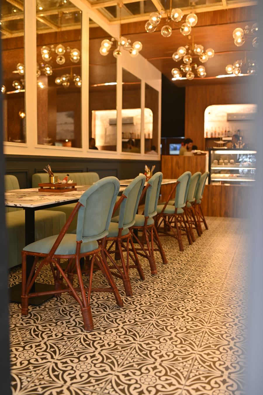 Th&eacute;&acirc;tre dining room